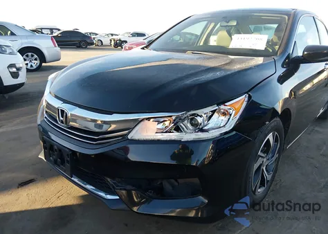 2016 Honda Accord Lx z USA, uszkodzony, nr VIN 1HGCR2F39GA113743